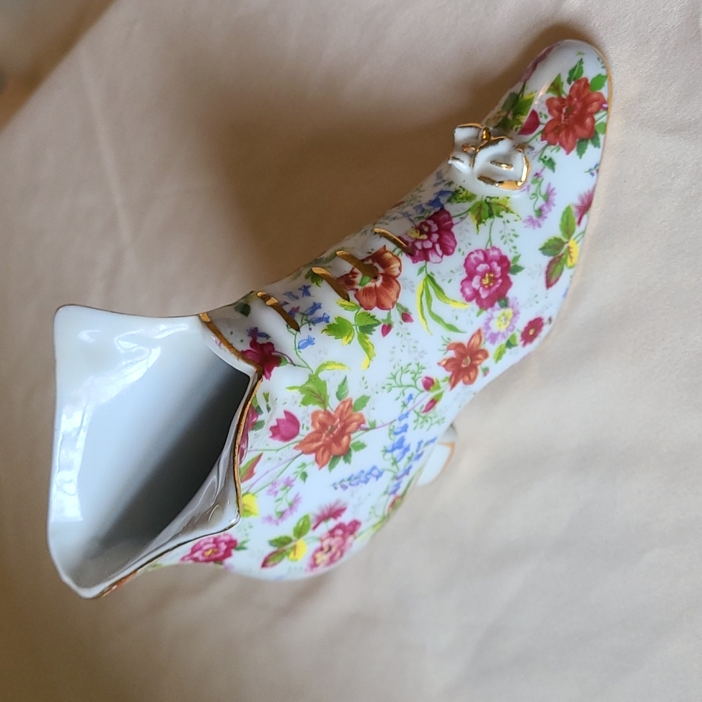 Vtg. Formalities, Baum Brothers Pansy Chintz Collection Victorian Shoe